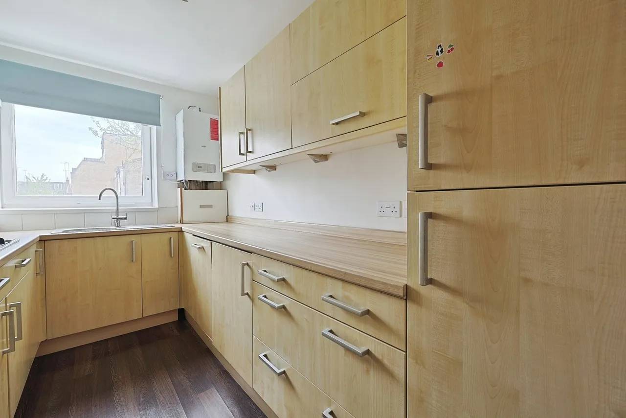 Lavender Hill, Battersea, London, SW11, photo 8