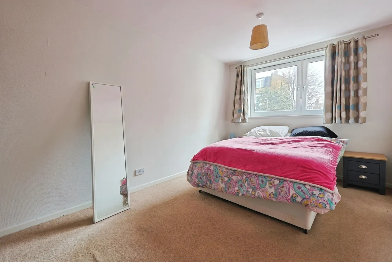 Lavender Hill, Battersea, London, SW11, photo 14