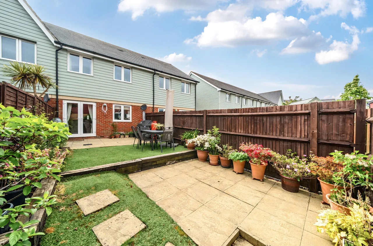 Bedford Drive, Fareham, PO14, photo 16