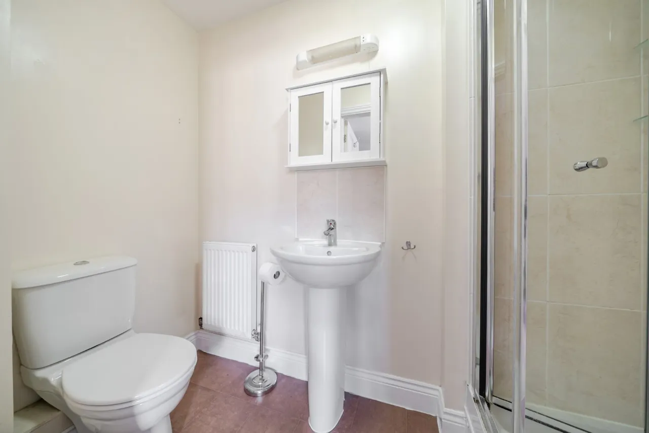 Bedford Drive, Fareham, PO14, photo 10