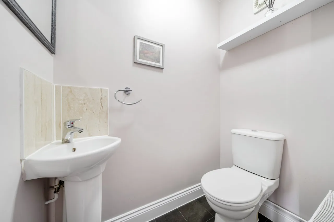 Bedford Drive, Fareham, PO14, photo 7