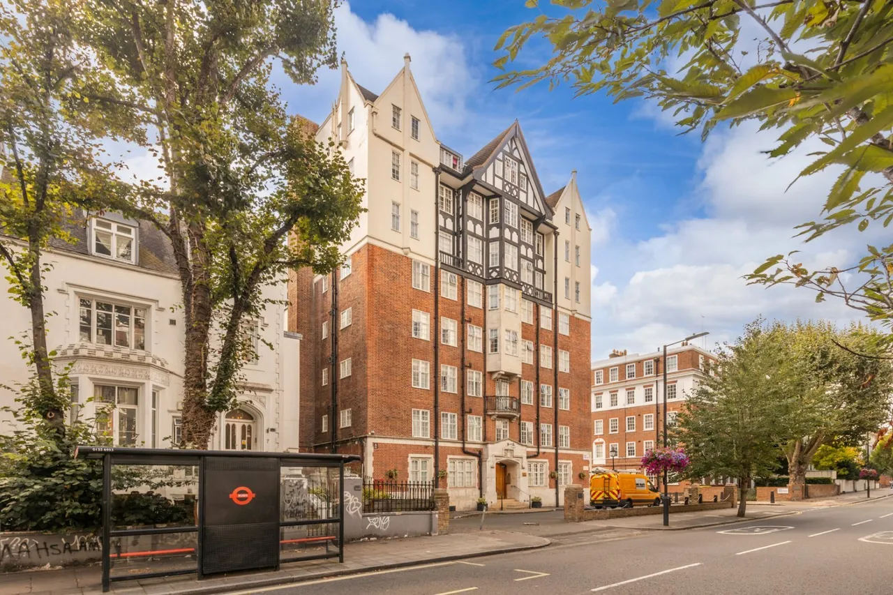 Abbey Road, St John's Wood, NW8, photo 11