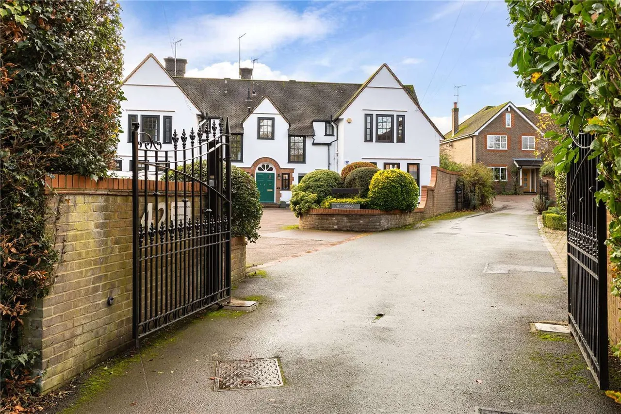 West Common, Harpenden, AL5, photo 2