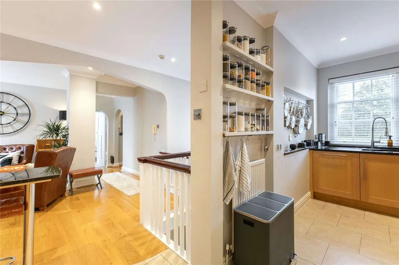 West Common, Harpenden, AL5, photo 8