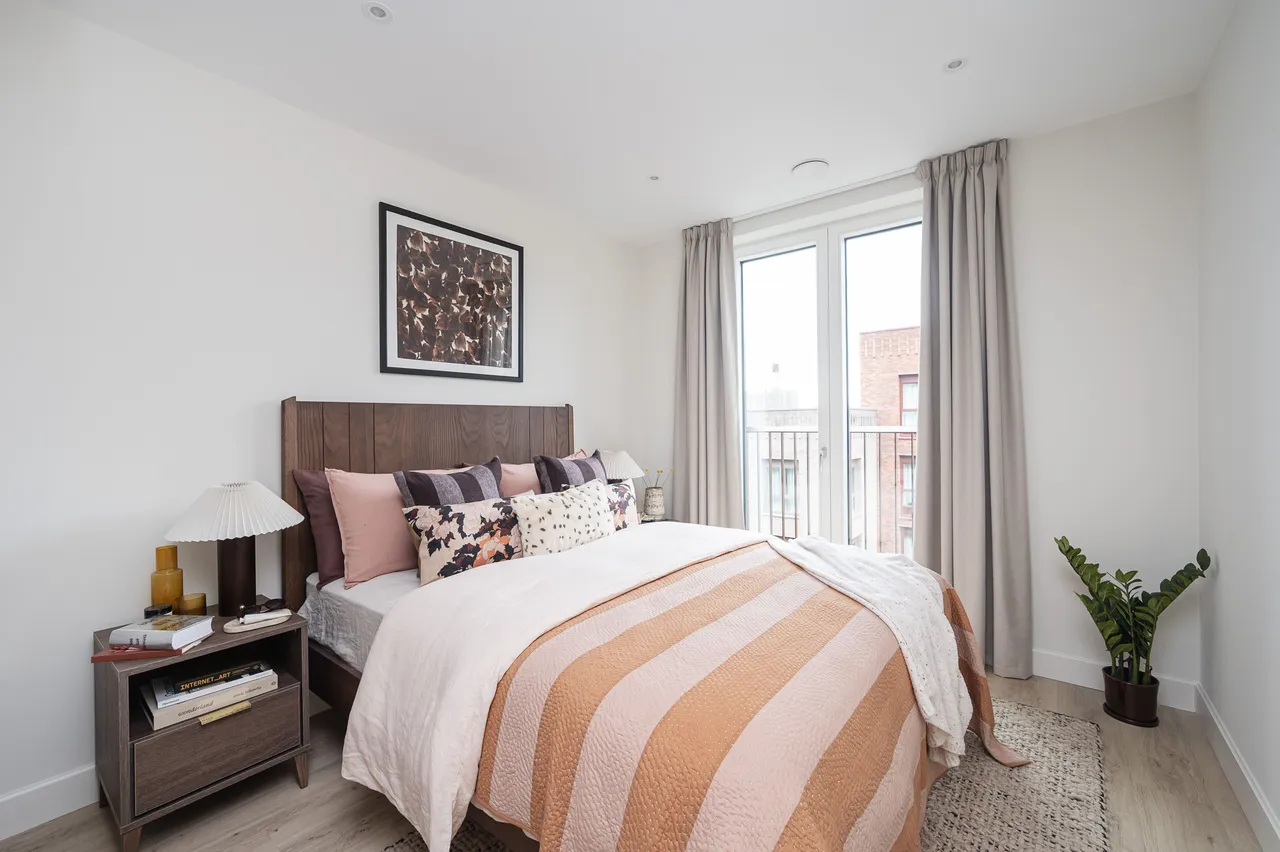 715 Freans House, Biscuit Walk, London, photo 2