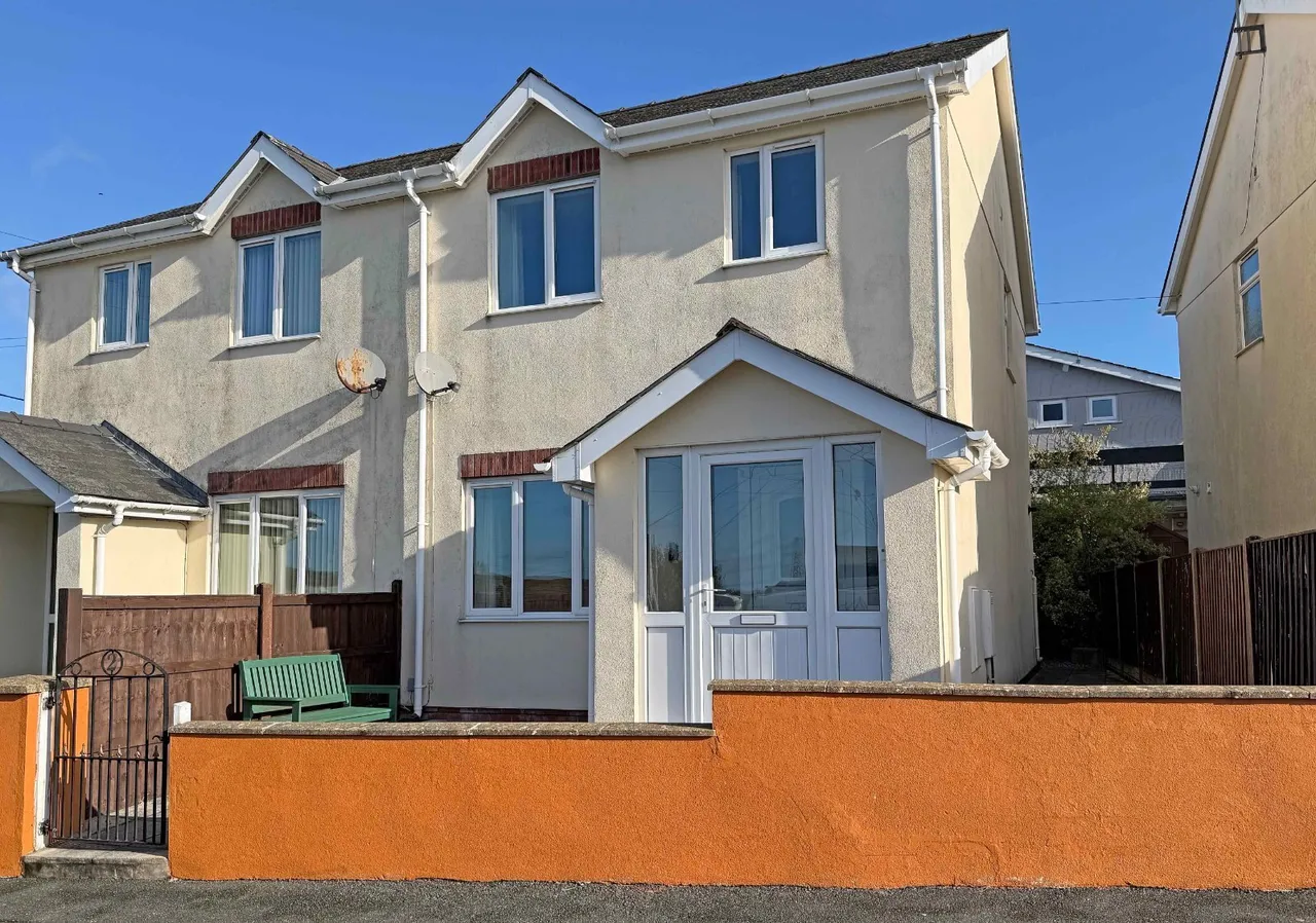 Ffordd Penmynydd, Llanfairpwll, photo 17
