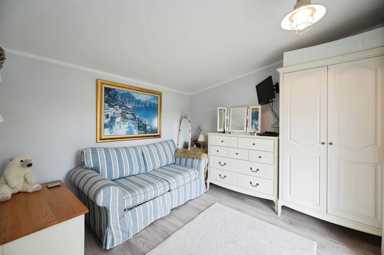 Yew Tree Road, Hayling Island, PO11, photo 13