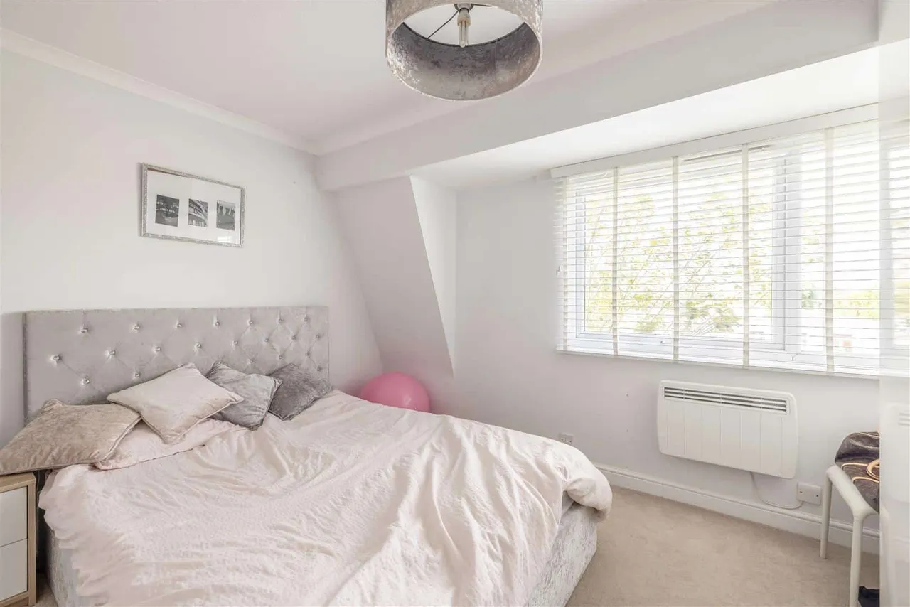 Dedworth Road, Windsor, SL4 4LW, photo 7