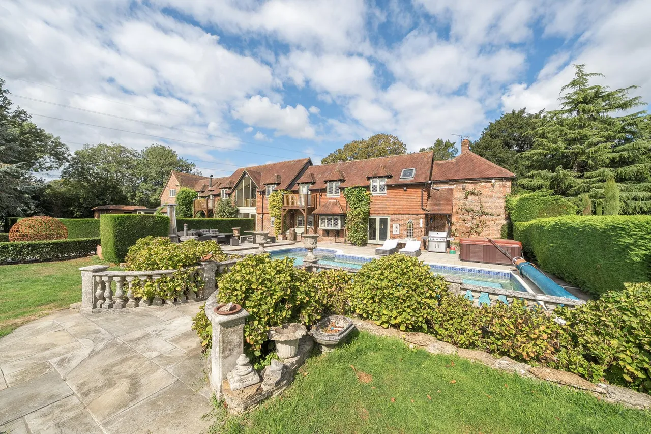 Lovedean, Hampshire, photo 14