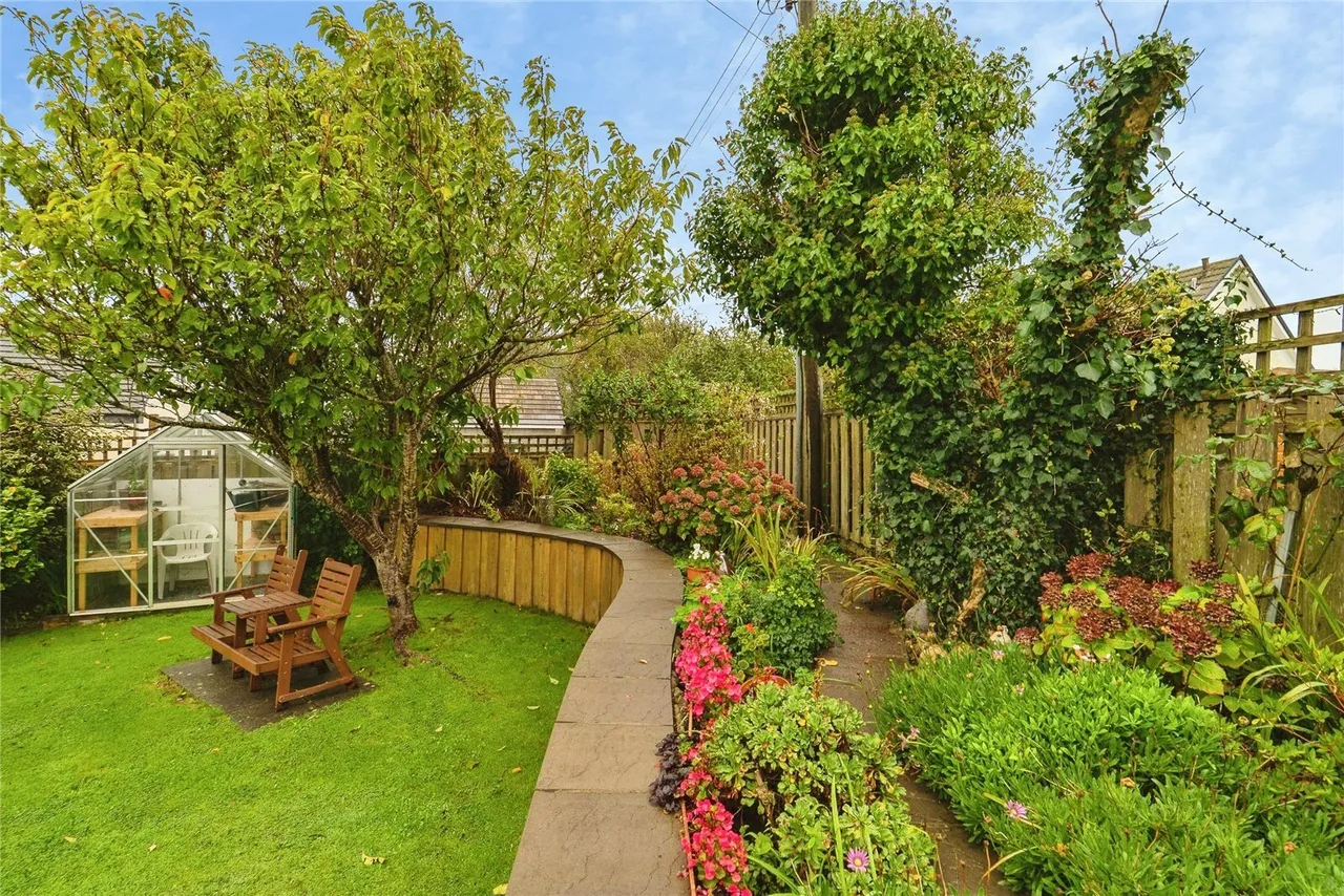 Grass Holm Close, Roch, SA62, photo 33
