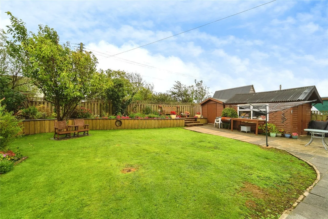 Grass Holm Close, Roch, SA62, photo 36