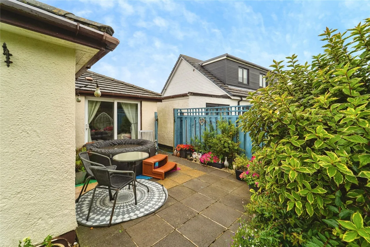 Grass Holm Close, Roch, SA62, photo 37