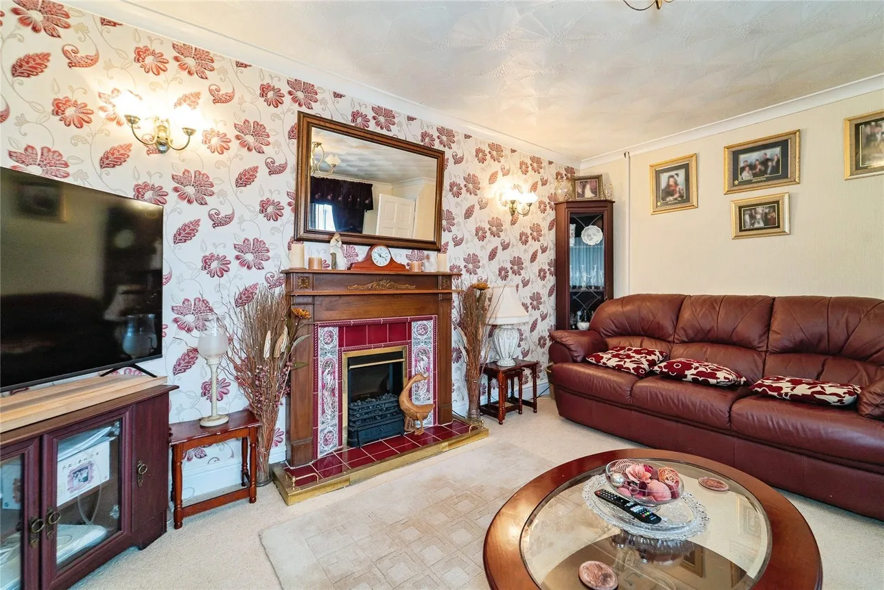 Grass Holm Close, Roch, SA62, photo 4
