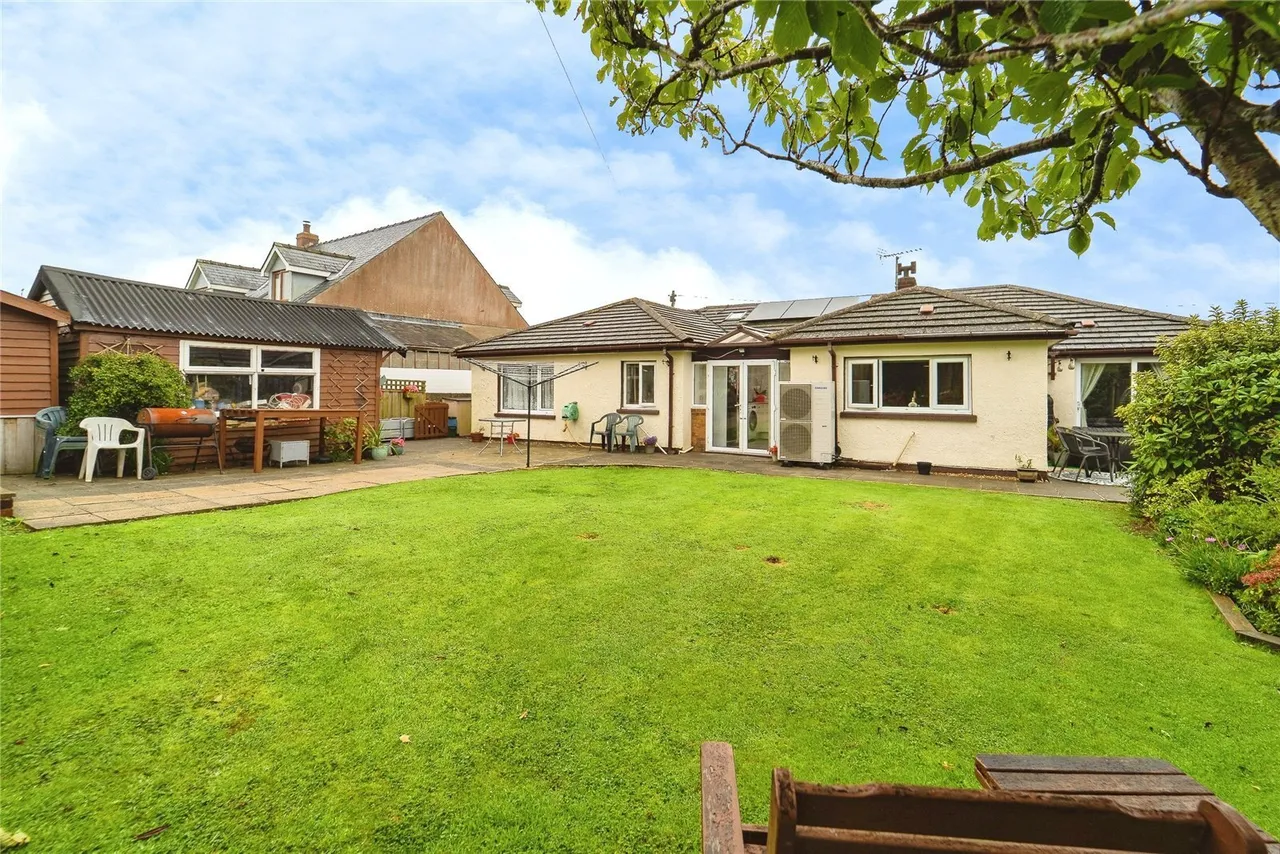 Grass Holm Close, Roch, SA62, photo 35