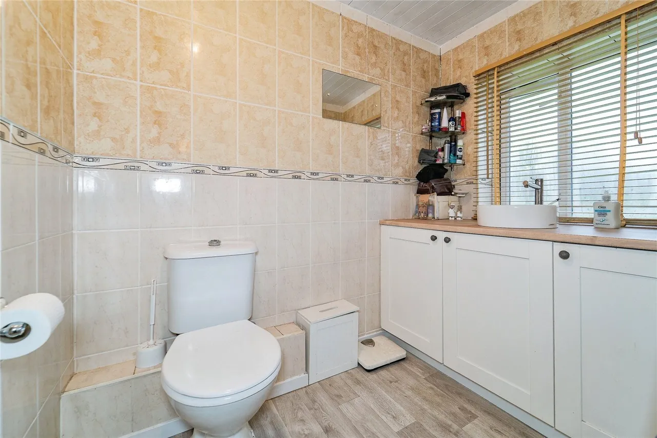 Grass Holm Close, Roch, SA62, photo 21