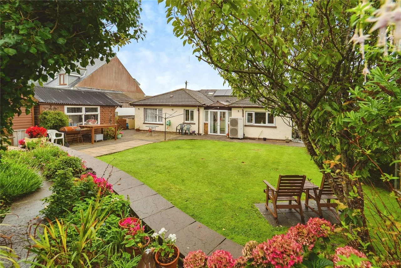 Grass Holm Close, Roch, SA62, photo 2