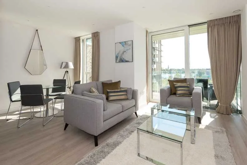 2 bed flat for sale, Woodberry Down, Hackney, N4