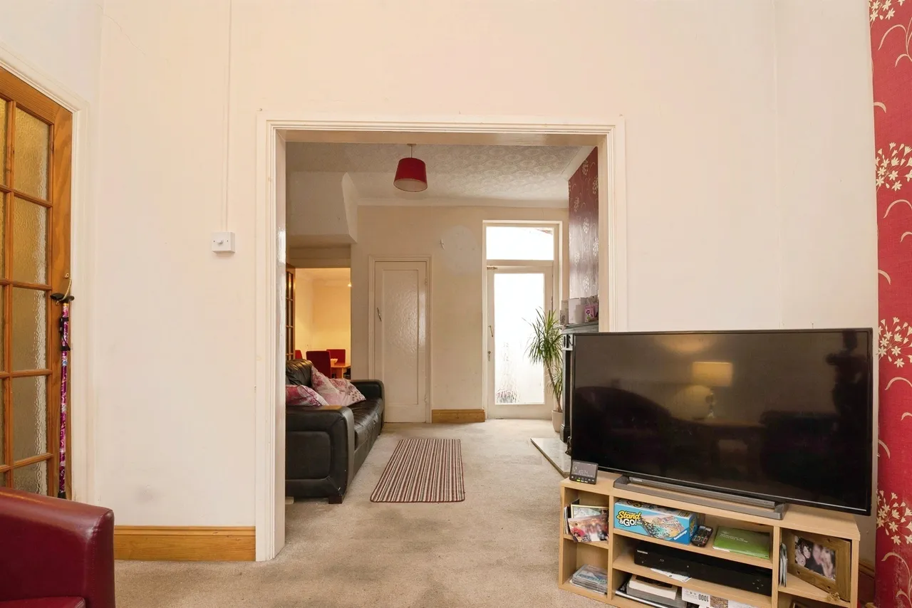 Gwennyth Street, Cardiff, CF24, photo 6