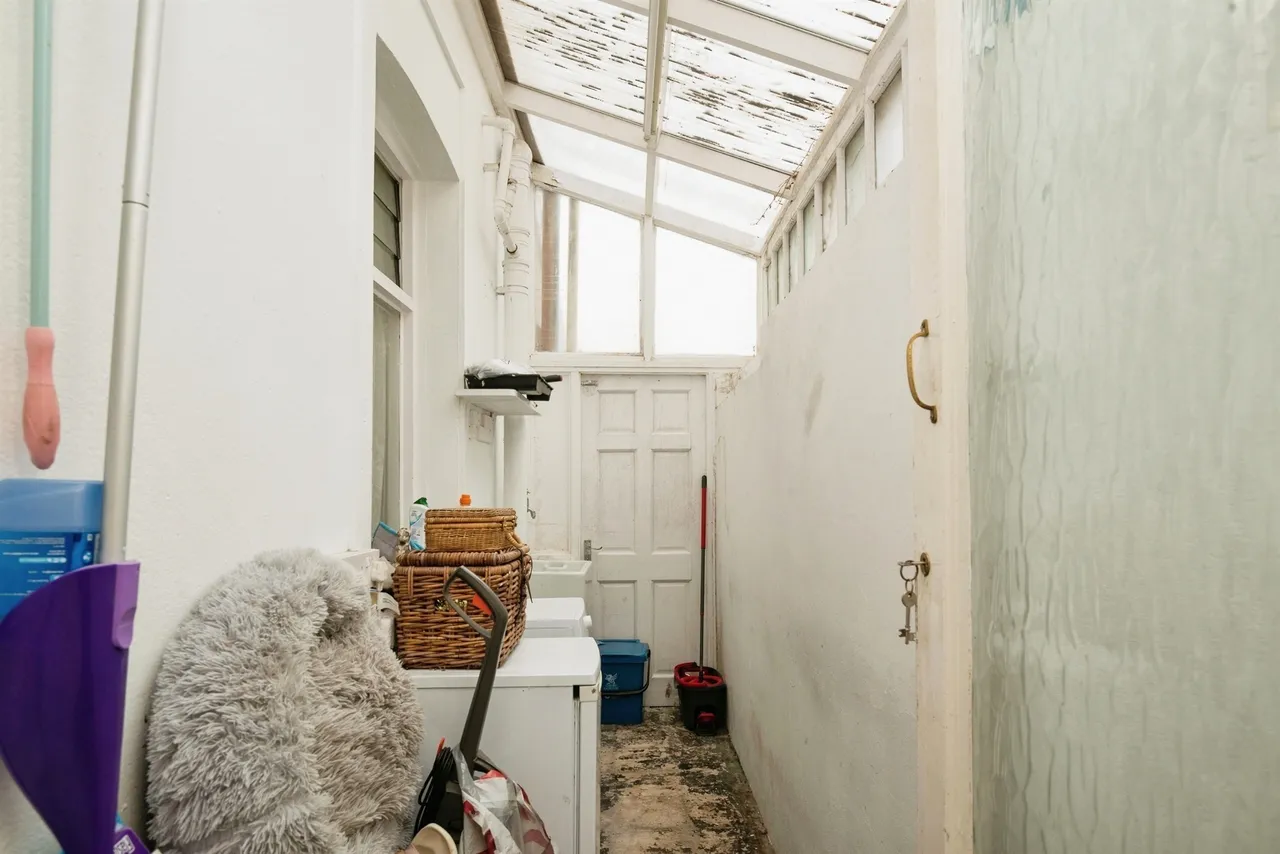 Gwennyth Street, Cardiff, CF24, photo 16