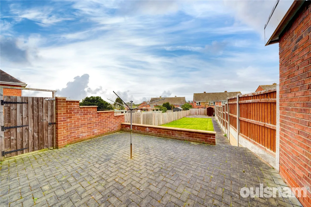 Charles Henry Road, Droitwich, Worcestershire, WR9 8QQ, photo 5