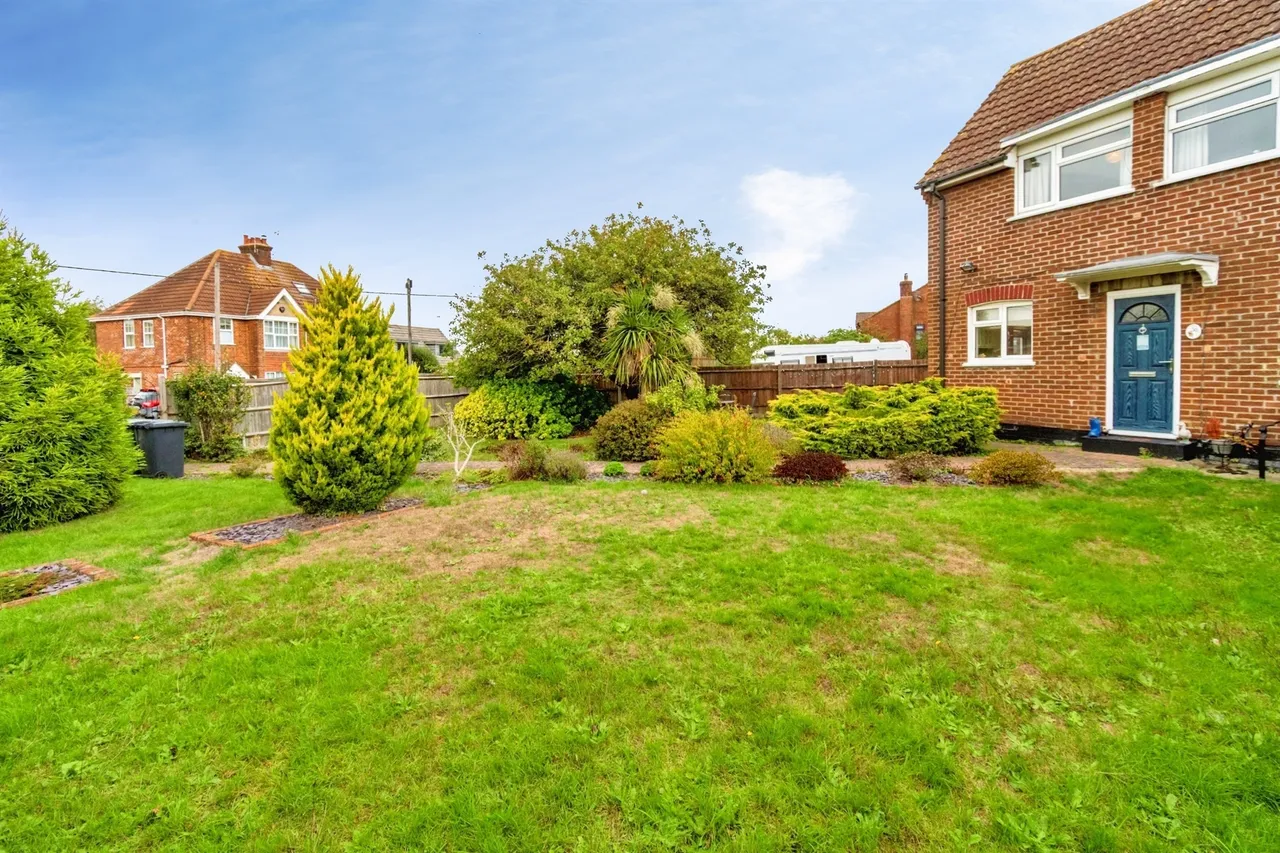 Rownhams Road, North Baddesley, SO52, photo 21