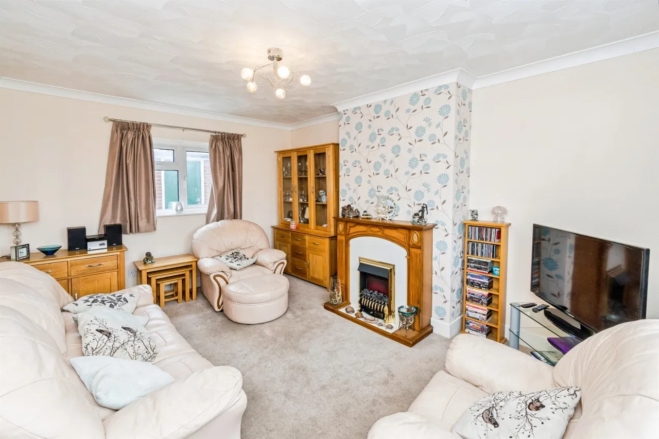 Rownhams Road, North Baddesley, SO52, photo 3