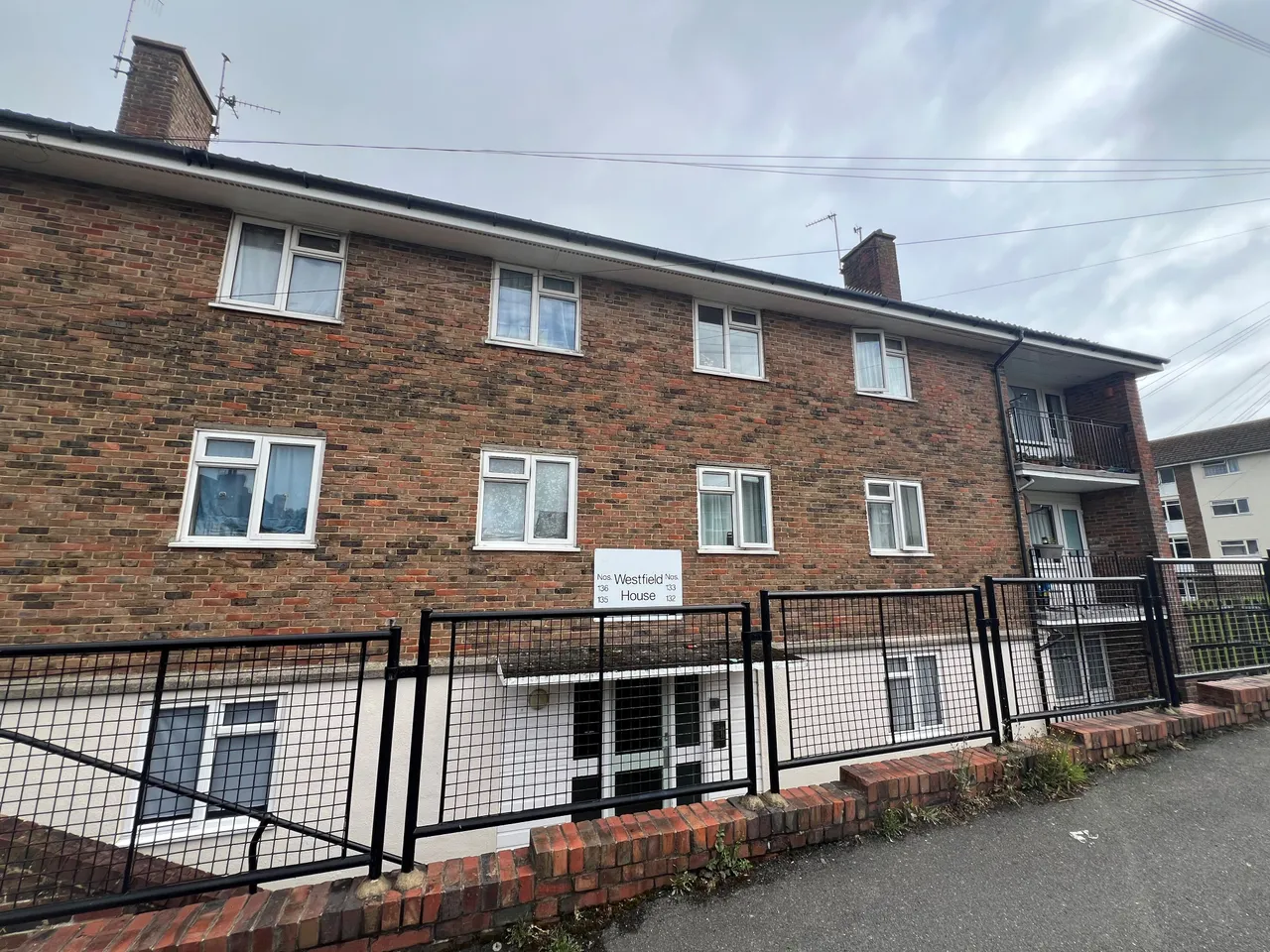 2 bed flat to rent — Preston Road, BEXHILL-ON-SEA