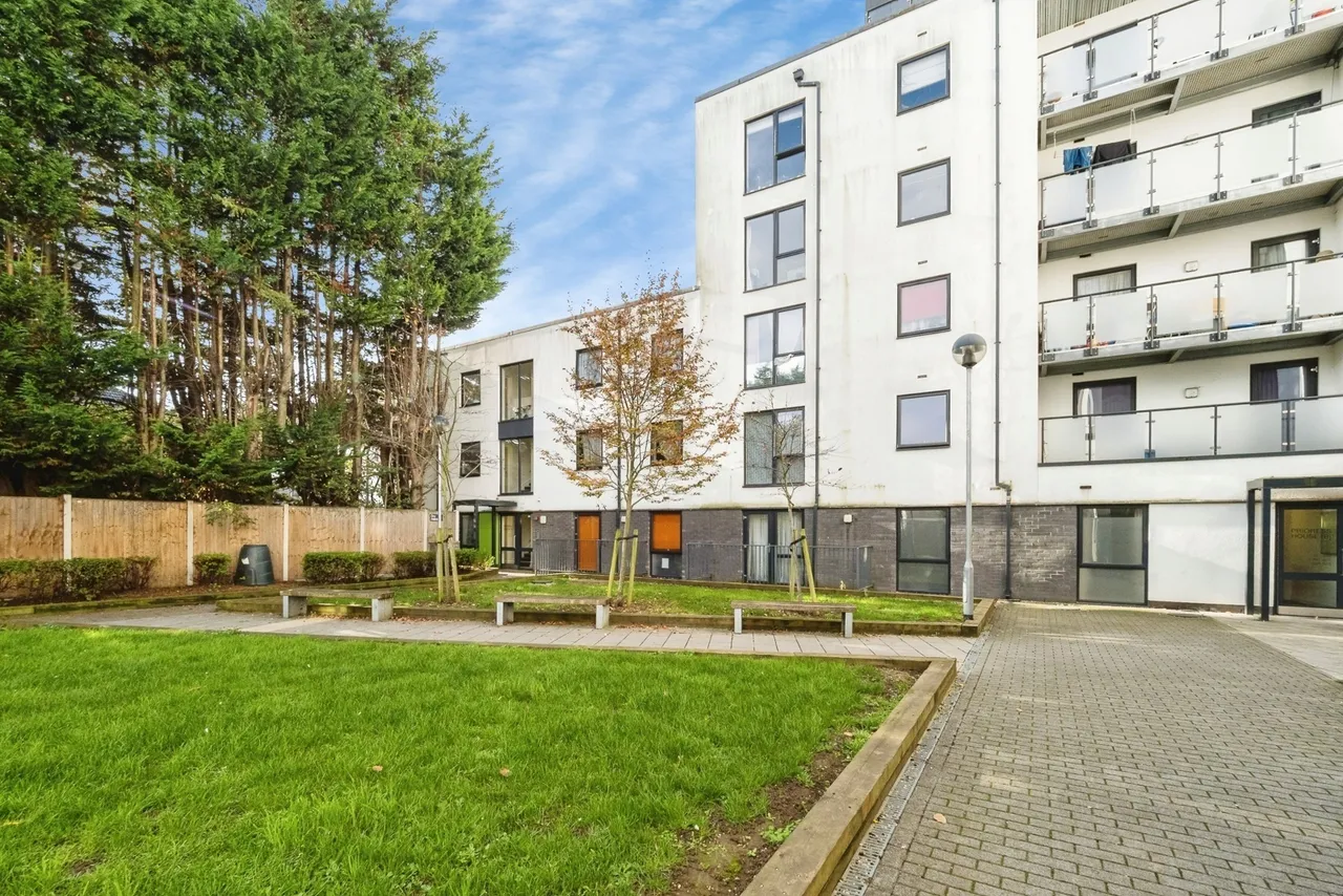 Loxford Road, Barking, IG11, photo 16