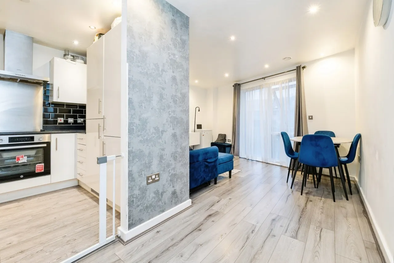 Loxford Road, Barking, IG11, photo 5
