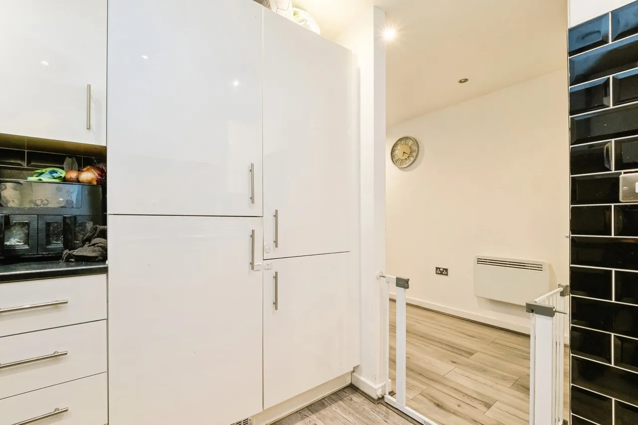 Loxford Road, Barking, IG11, photo 8