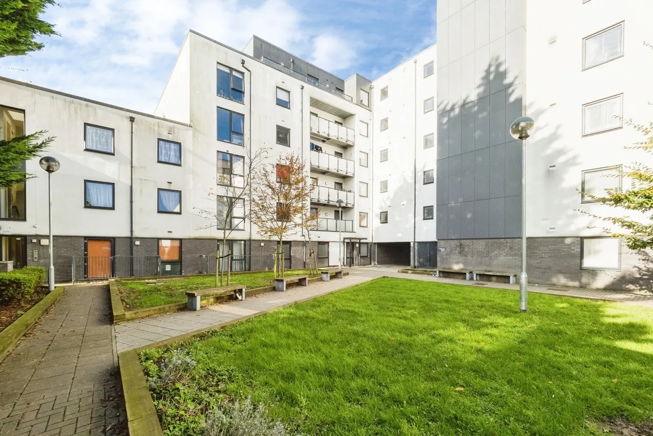 Loxford Road, Barking, IG11, photo 15