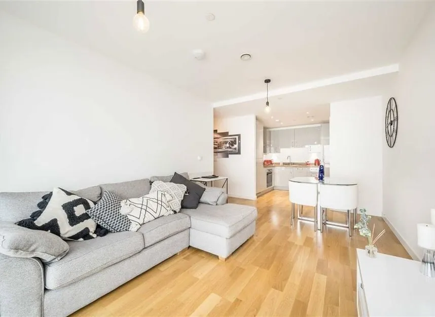 Cutter Lane, Greenwich, SE10, photo 6