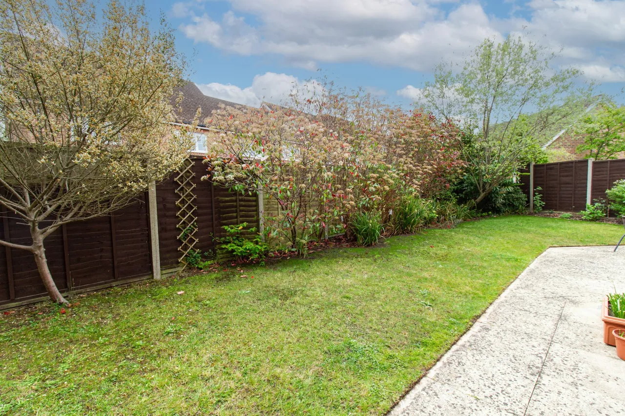 Chertsey Street, Fleet, GU51 1HS, photo 13