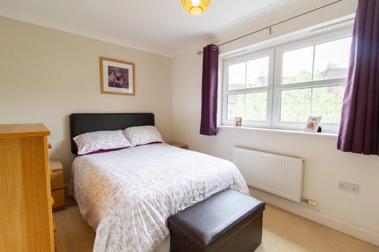 Chertsey Street, Fleet, GU51 1HS, photo 9
