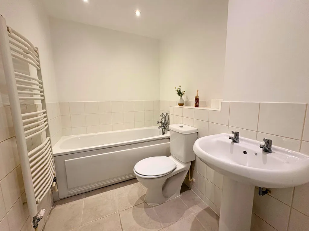 Juniper Lane, Flackwell Heath, HP10, photo 6