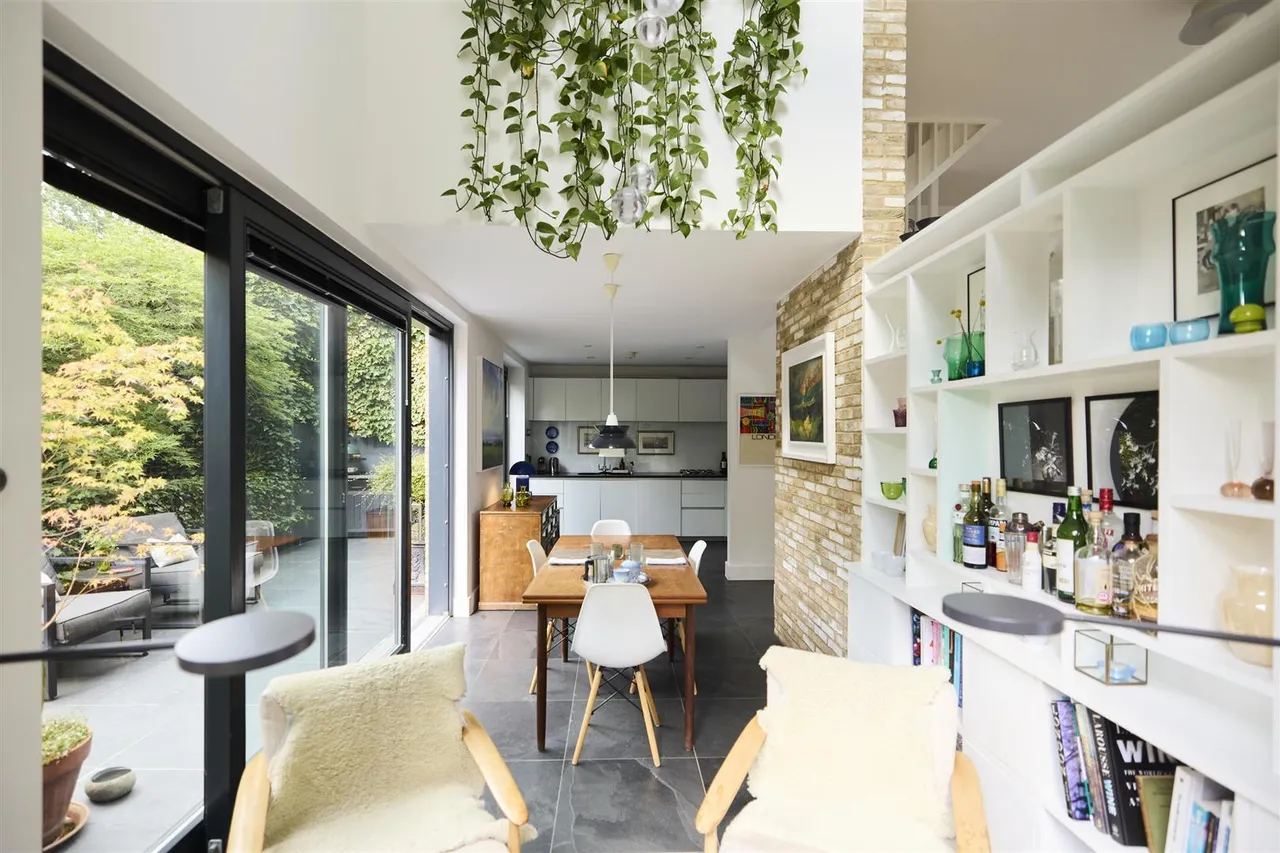 3 bed property for sale, Essex Mews, Crystal Palace, SE19