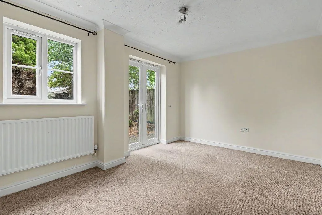 Tennyson Place, Ely, CB6, photo 4