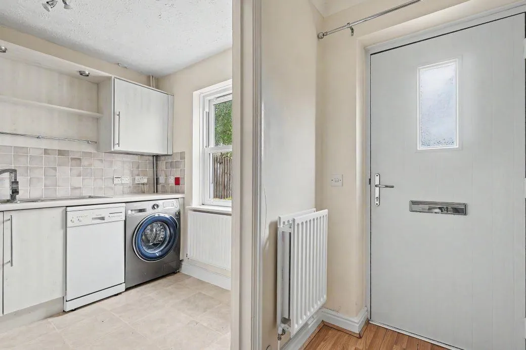 Tennyson Place, Ely, CB6, photo 5