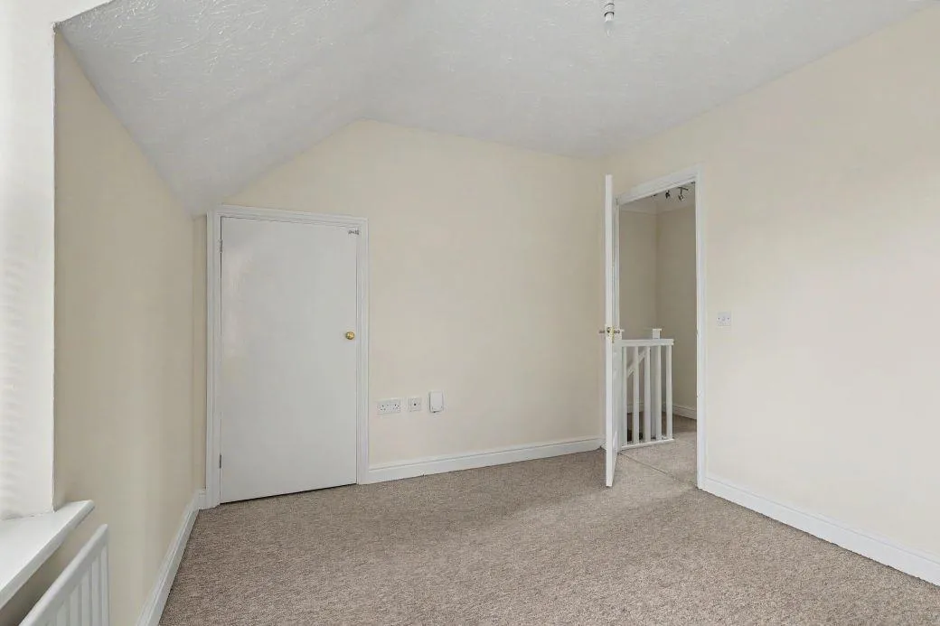 Tennyson Place, Ely, CB6, photo 10