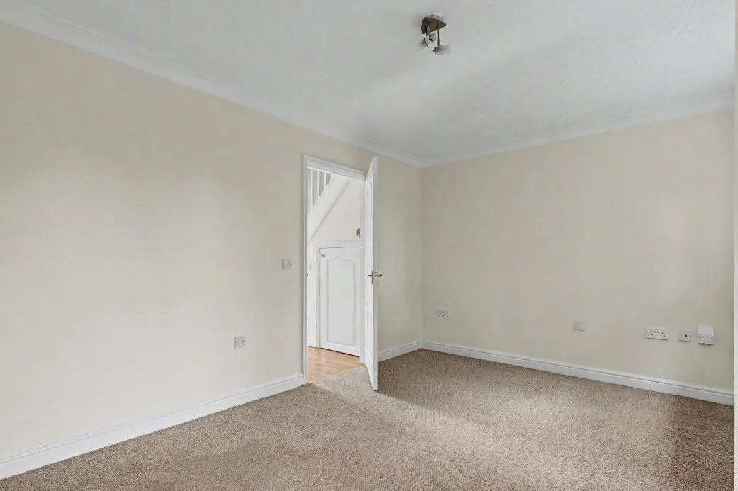 Tennyson Place, Ely, CB6, photo 6