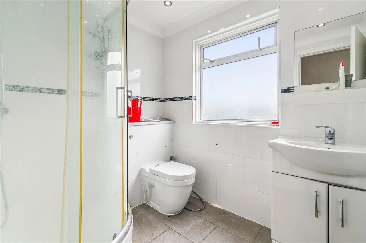 Vyner Road, London, W3, photo 8