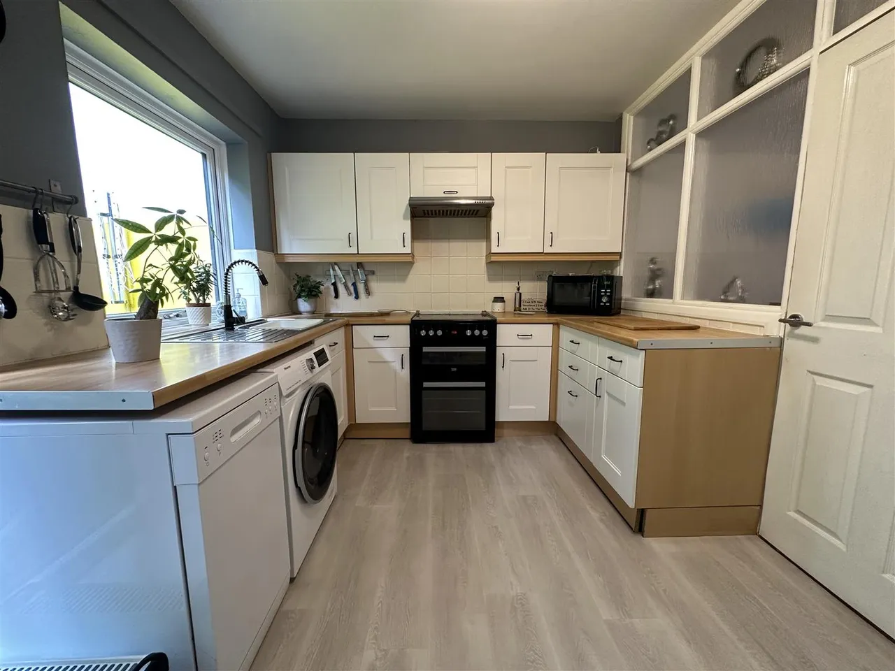 Vicarage Close, Central Area, photo 3