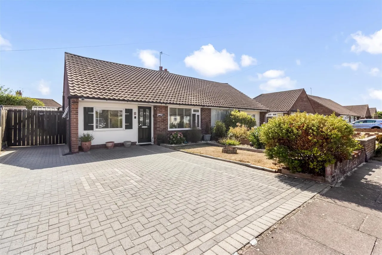 Hurley Road, Worthing, photo 24