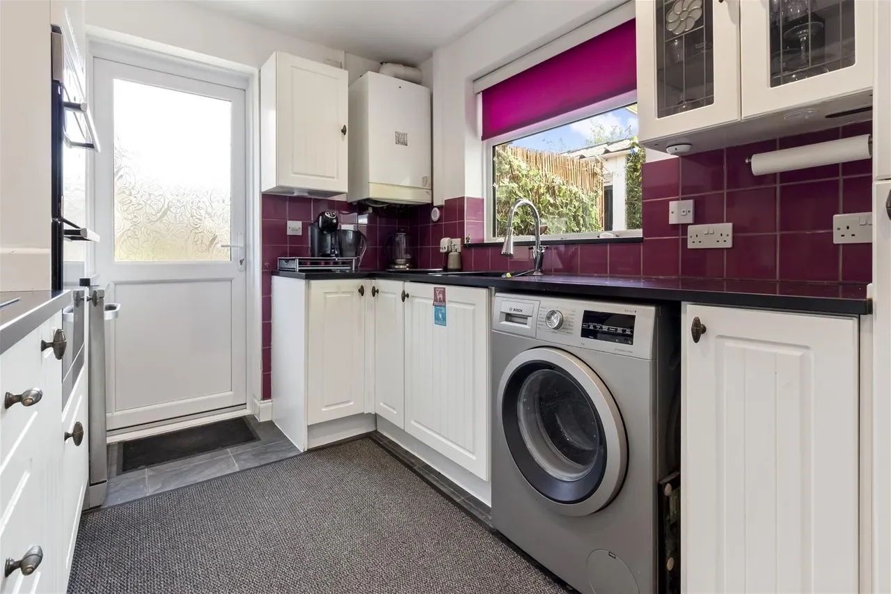 Hurley Road, Worthing, photo 8