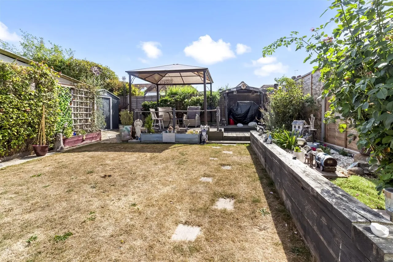 Hurley Road, Worthing, photo 16