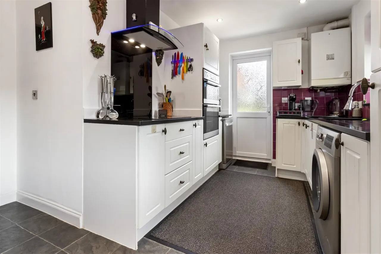 Hurley Road, Worthing, photo 7