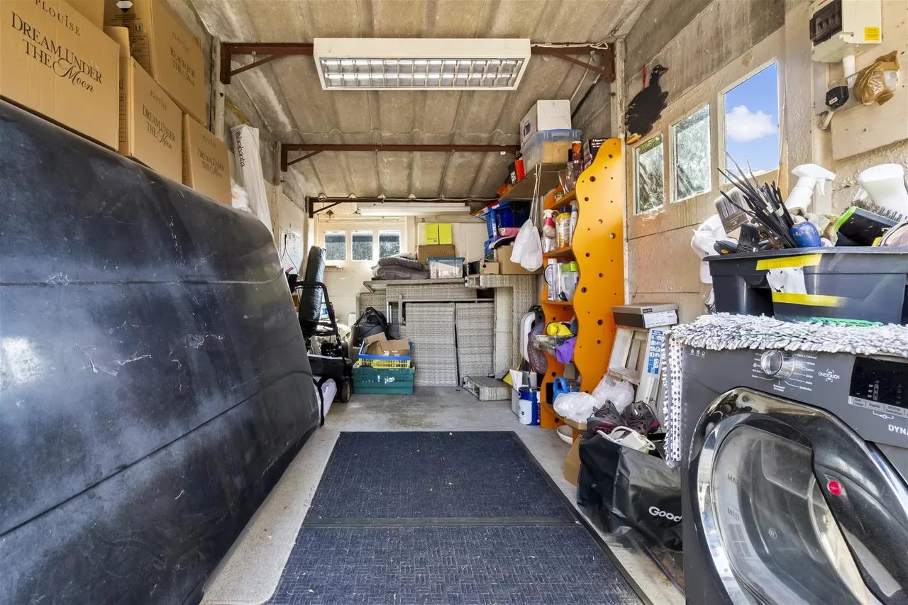 Hurley Road, Worthing, photo 21