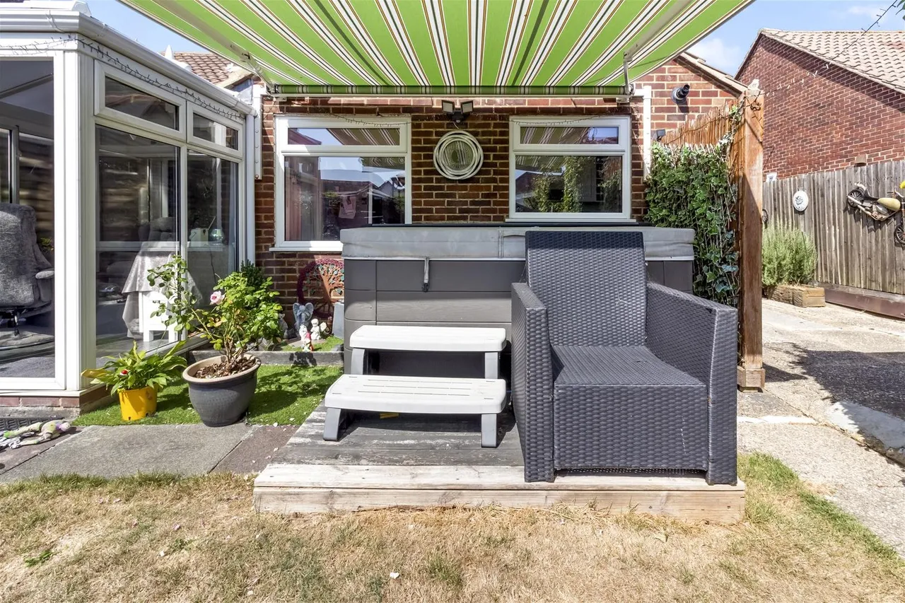 Hurley Road, Worthing, photo 20