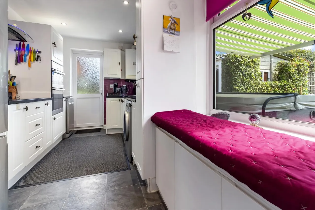 Hurley Road, Worthing, photo 6
