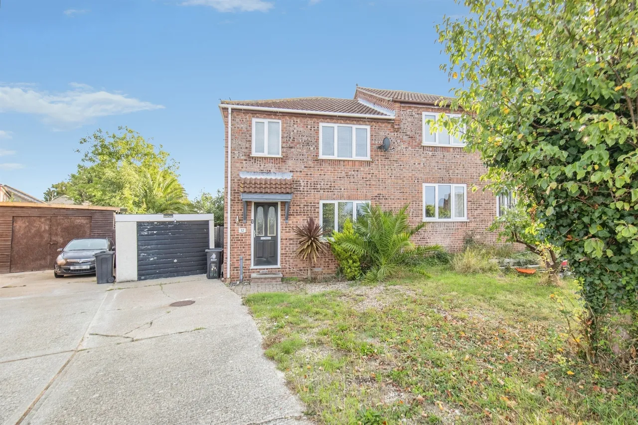 3 bed house for sale, Washington Road, Dovercourt, CO12